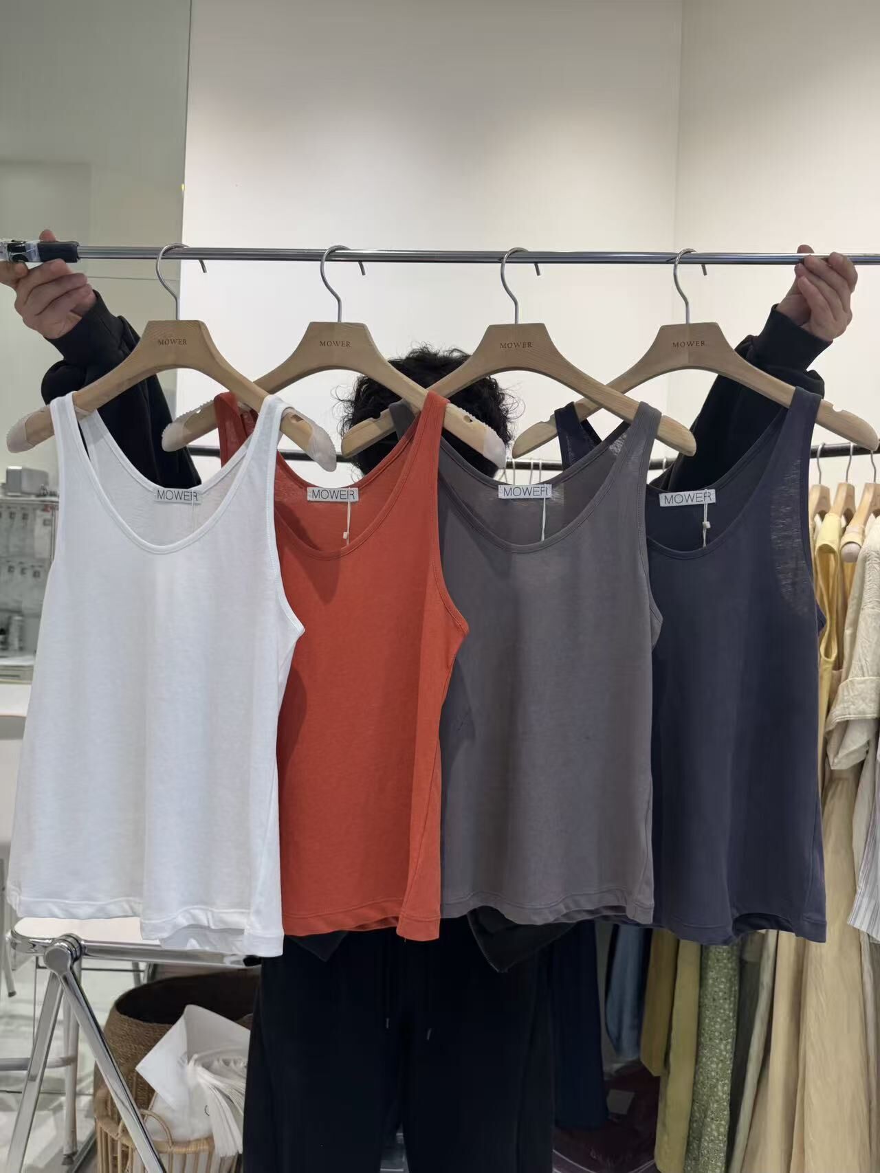 MO2603 thin cotton Vest