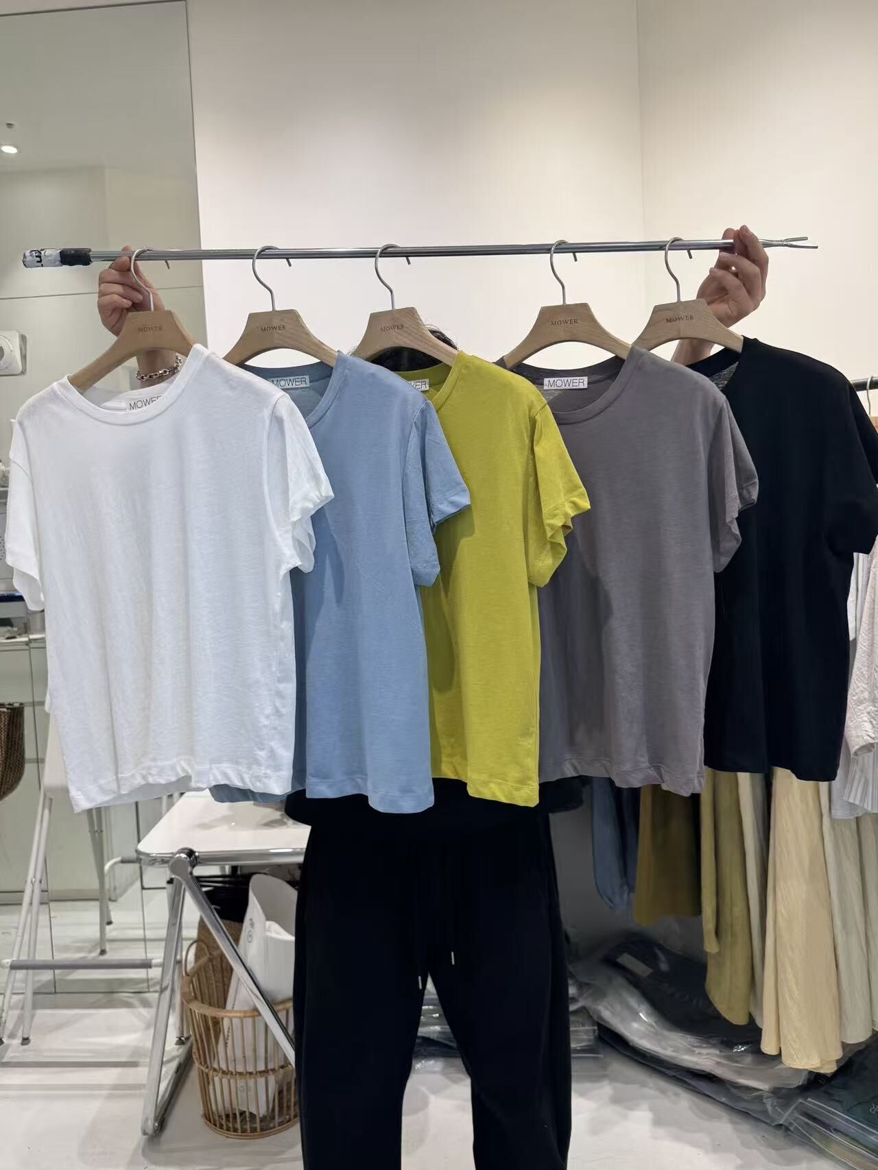 MO2604 thin cotton Tee