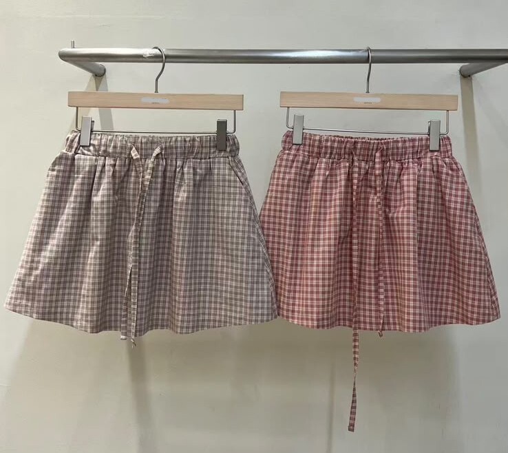 ME99 腰23 -39    HIP 47  長 14  $399 (一口價)