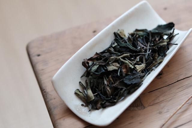 梨山白茶茶葉鑑賞
