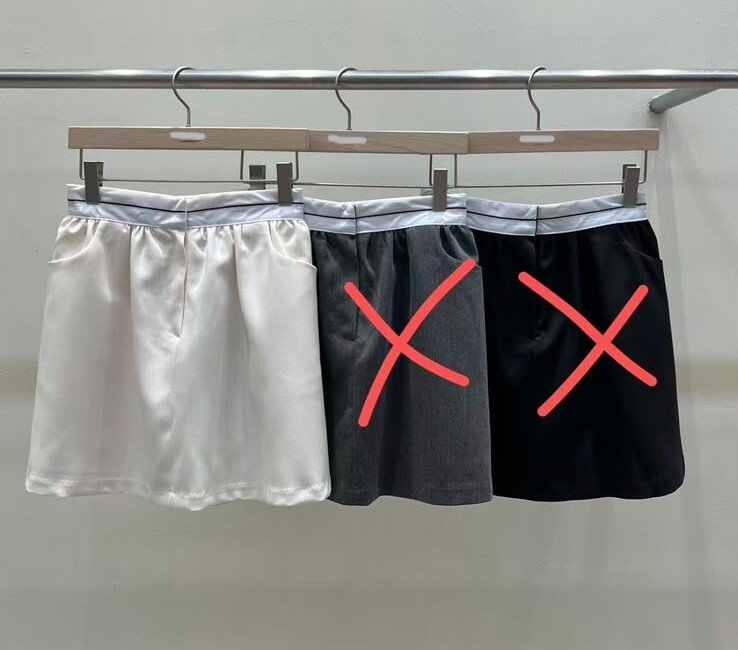 ME100   只有白裙 腰25 -33   HIP49   長16   $399 (一口價)