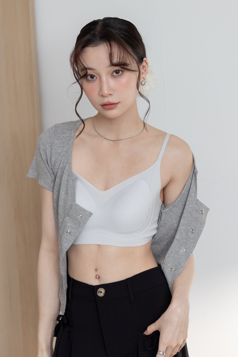 親膚無痕交叉細帶Bra Top