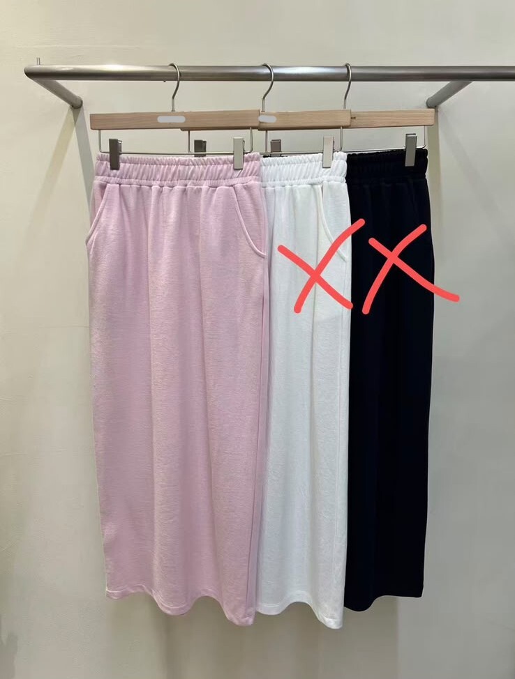 ME106  只有粉裙 腰24-48 HIP38-52 長36 $399 (一口價)