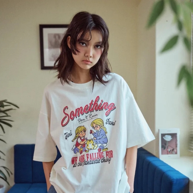 韓國 CPGN STUDIO 復古洗舊塗鴉短Tee Something 奶油