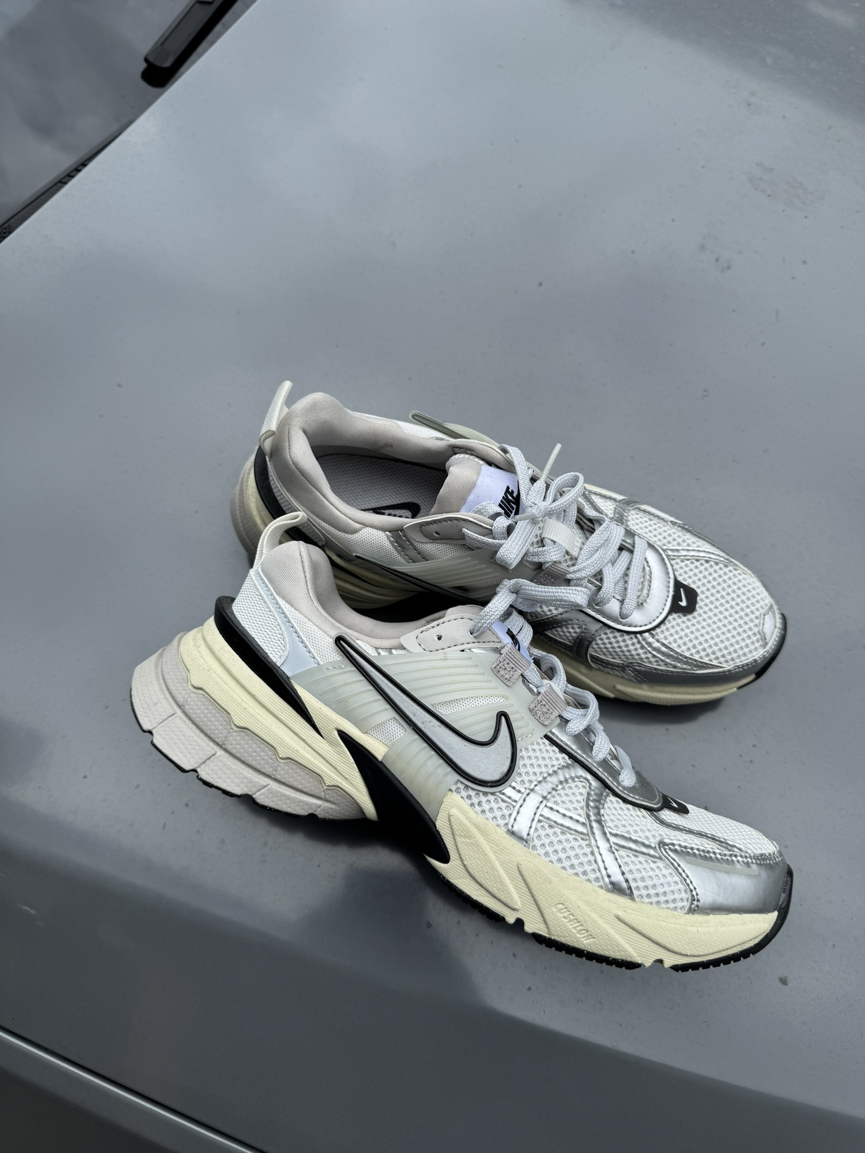 拍照二手鞋 NIKE V2K 24.5CM