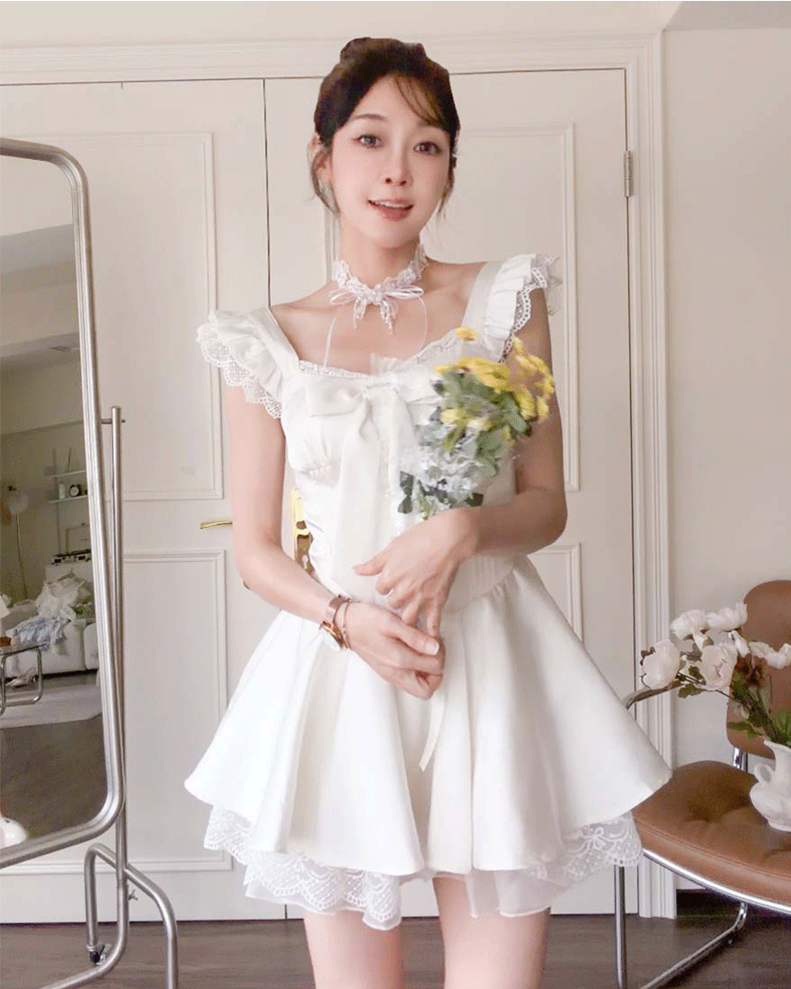LINA LINA心動甜光蝴蝶結蕾絲光澤馬甲洋裝-珍珠白