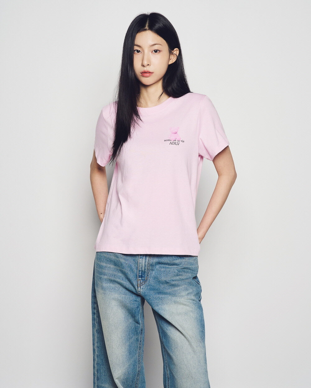 Q30 ADLV WOMAN FUZZY BEAR SHORT SLEEVE T-SHIRT - PINK｜25FW-TP-SS-AW-WFE