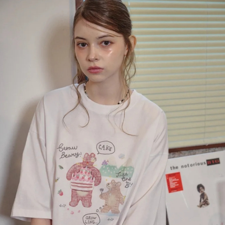 韓國 CPGN STUDIO 復古洗舊塗鴉短Tee 蛋糕小熊 白