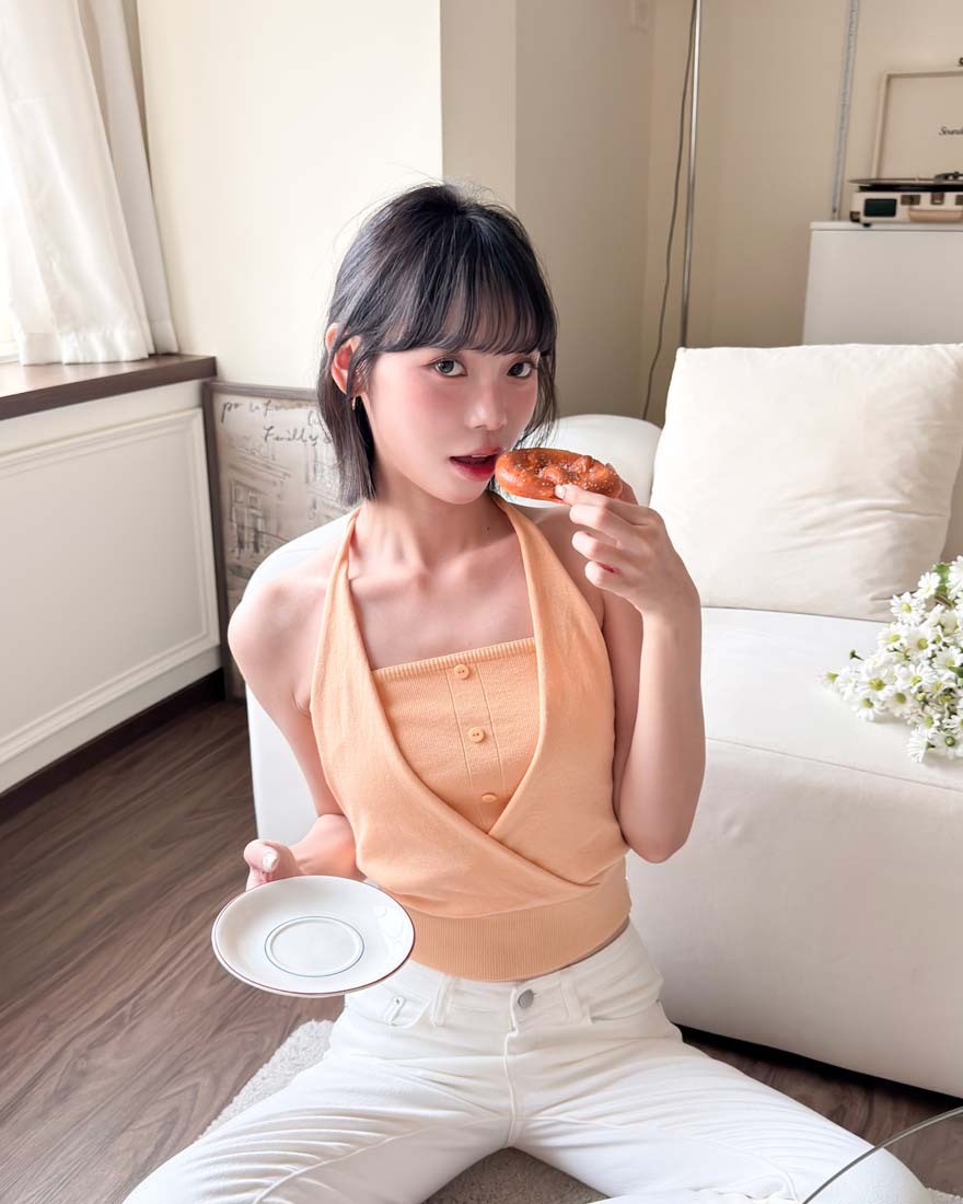 LINA LINA微辣蒔光繞脖排釦假兩件造型上衣-亮麗橘