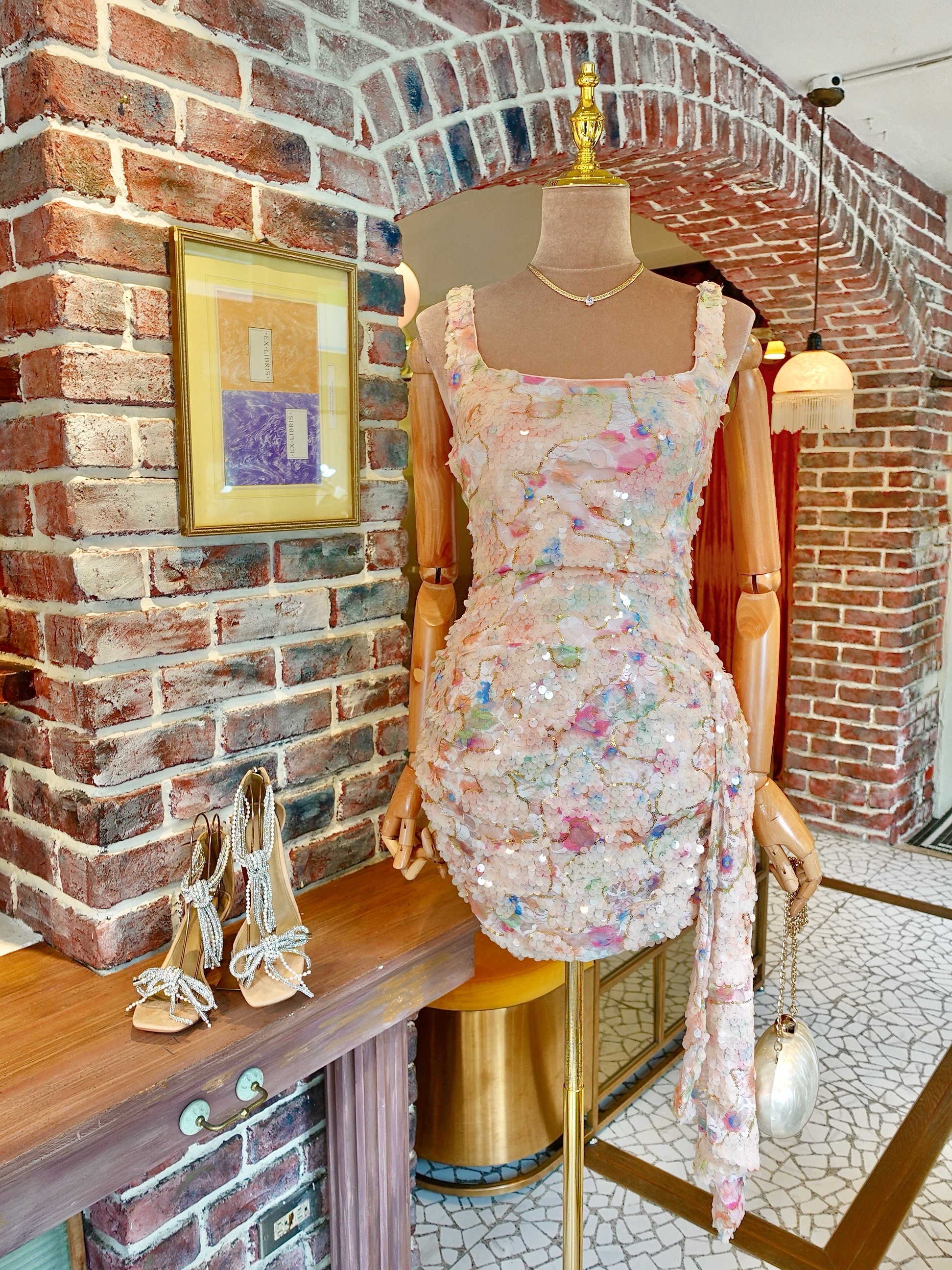 Light Peach淺蜜桃裸色粉彩亮片縫珠Mini Dress