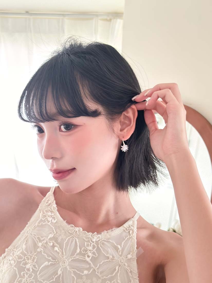 正韓輕甜華麗鑽石花朵垂墜耳環-純銀針式