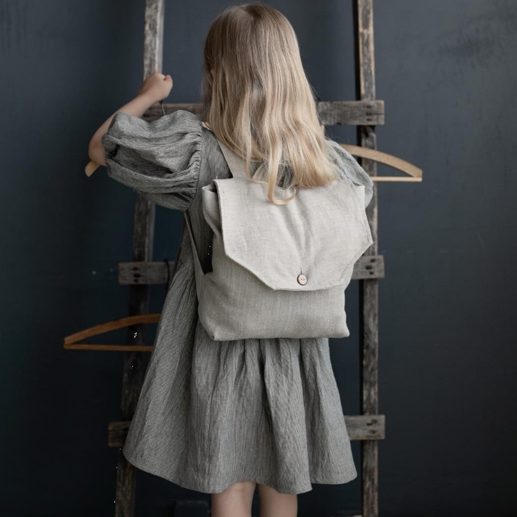(預購)ALL THE BEAUTIFUL LINEN 百搭單釦後背包 SCHOOL BACKPACK (NEW)
