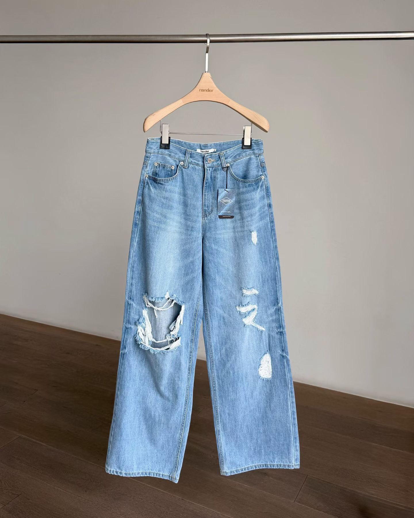 RD2635 Semi-wide Torn Jeans