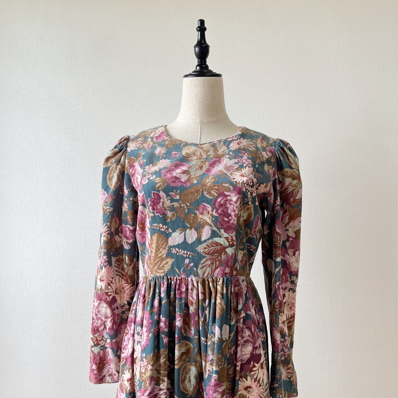 Laura Ashley日本製湖水綠色燈芯絨連身裙