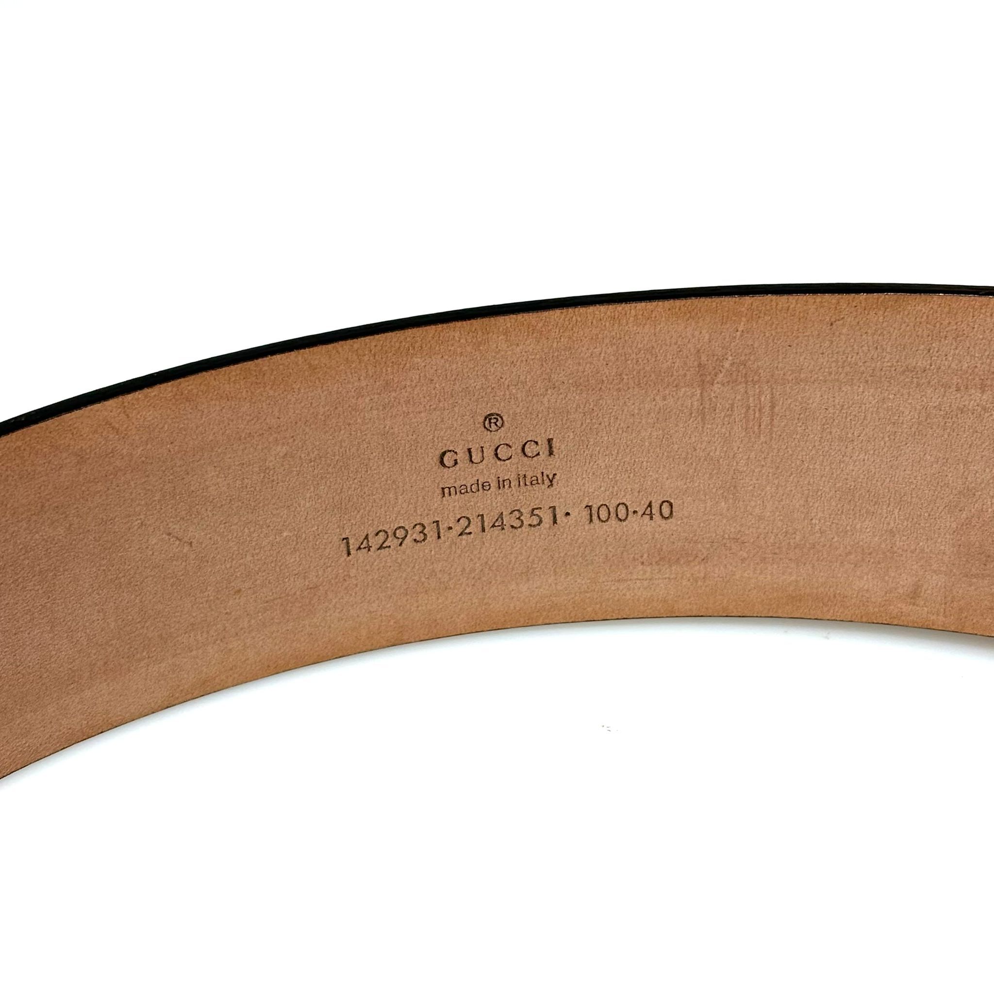 DISPLAY!!! 全新GUCCI皮帶 寬4CM ,100碼,142931, PVC啡色logo印花拼米白色麂皮 雙G 銀扣 #BRAND NEW #香榭站正品