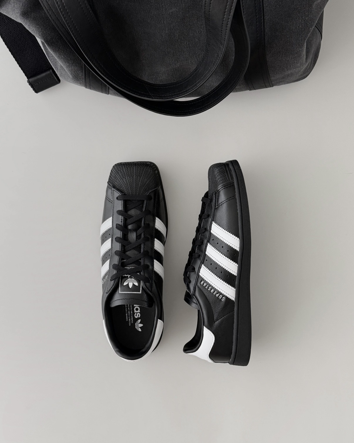 ADIDAS SUPERSTAR SQ 方頭 貝殼頭 愛迪達 三葉草 黑白 復古 女鞋 KI0201 / 調貨