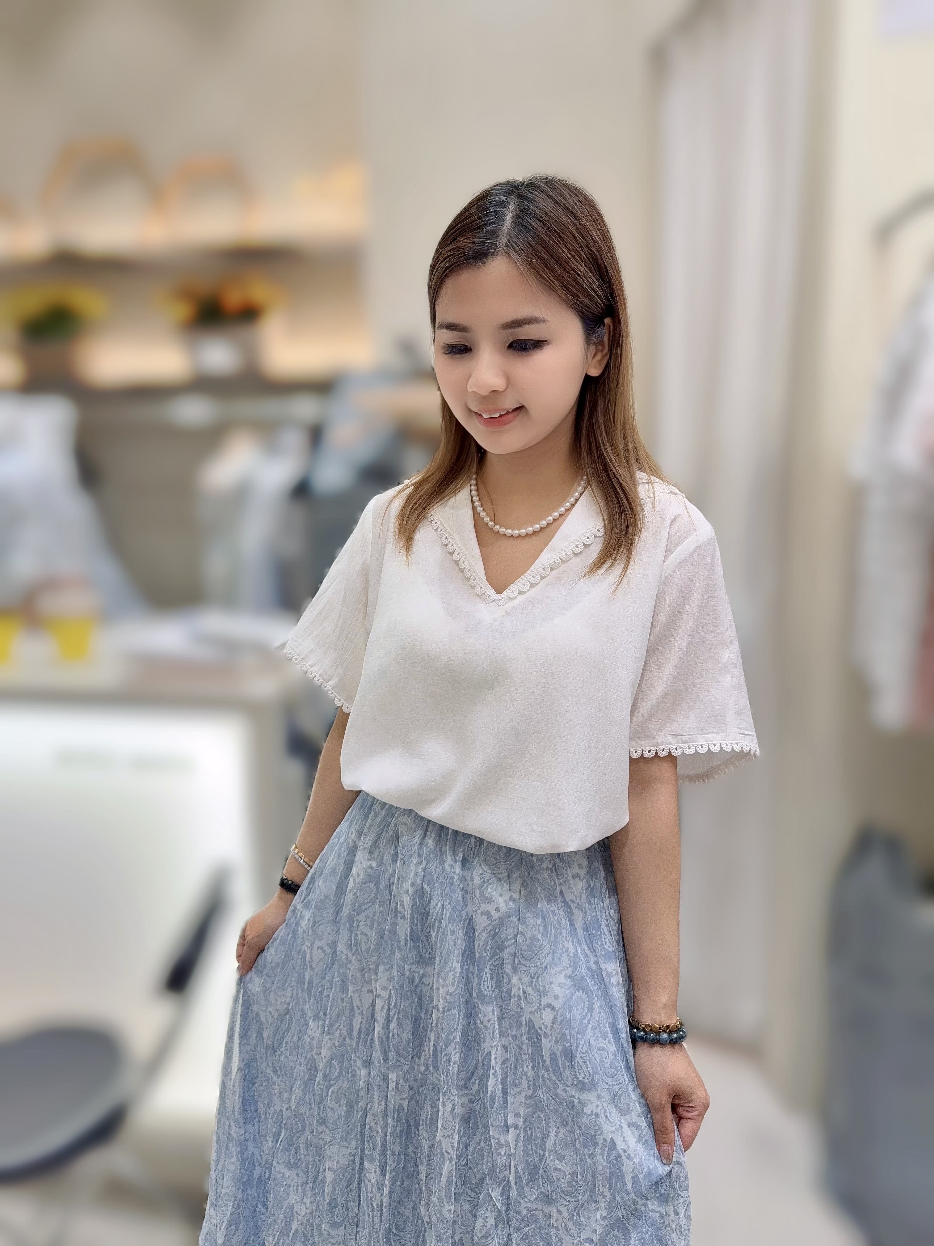 ME67 人造絲 胸49   前長22.5  後長25.5   $499 (一口價)