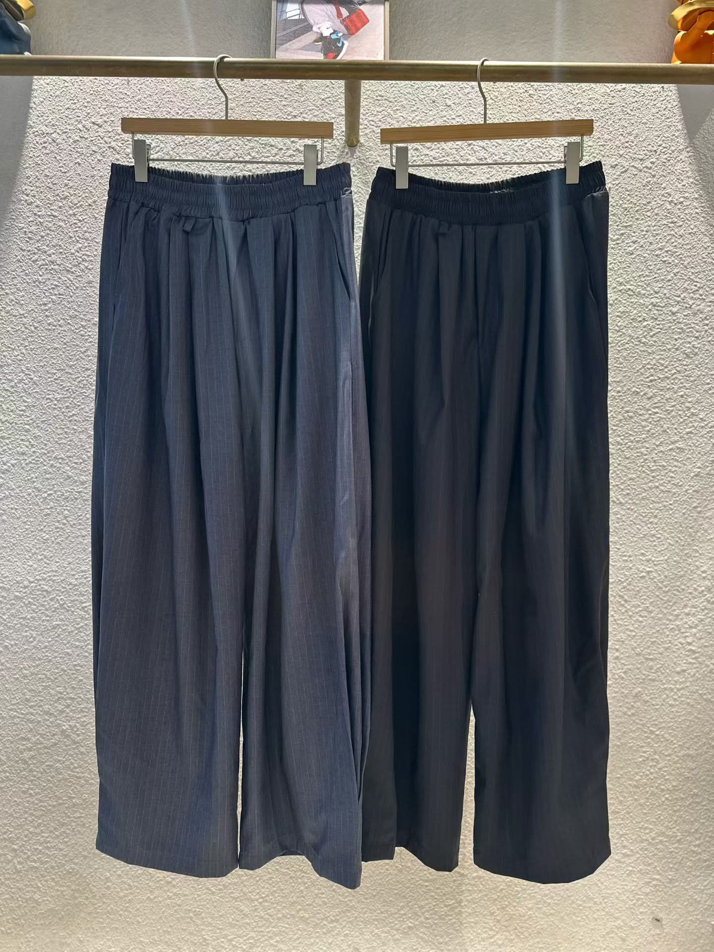 直紋鬆身西褲 AUDAU-024P