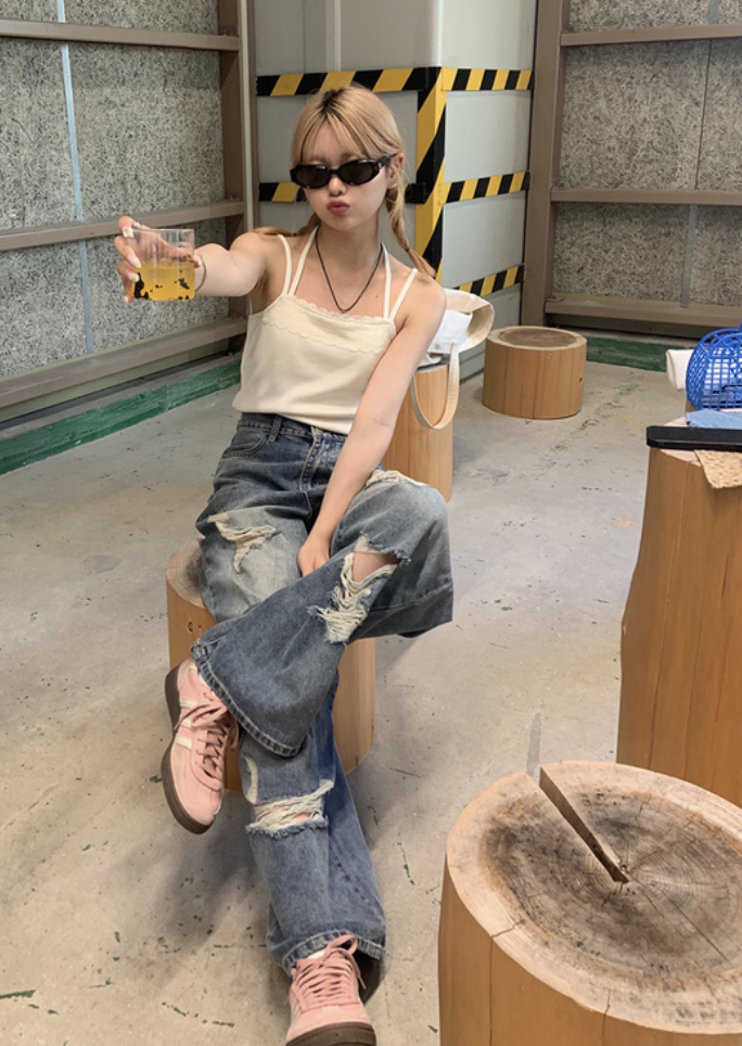 拉長比例の復古刷色・寬版丹寧褲