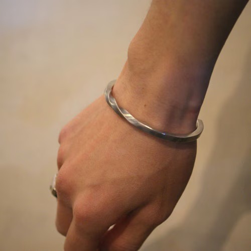 Atease - NEJIRI BRACELET / SILVER [AB-11-N]