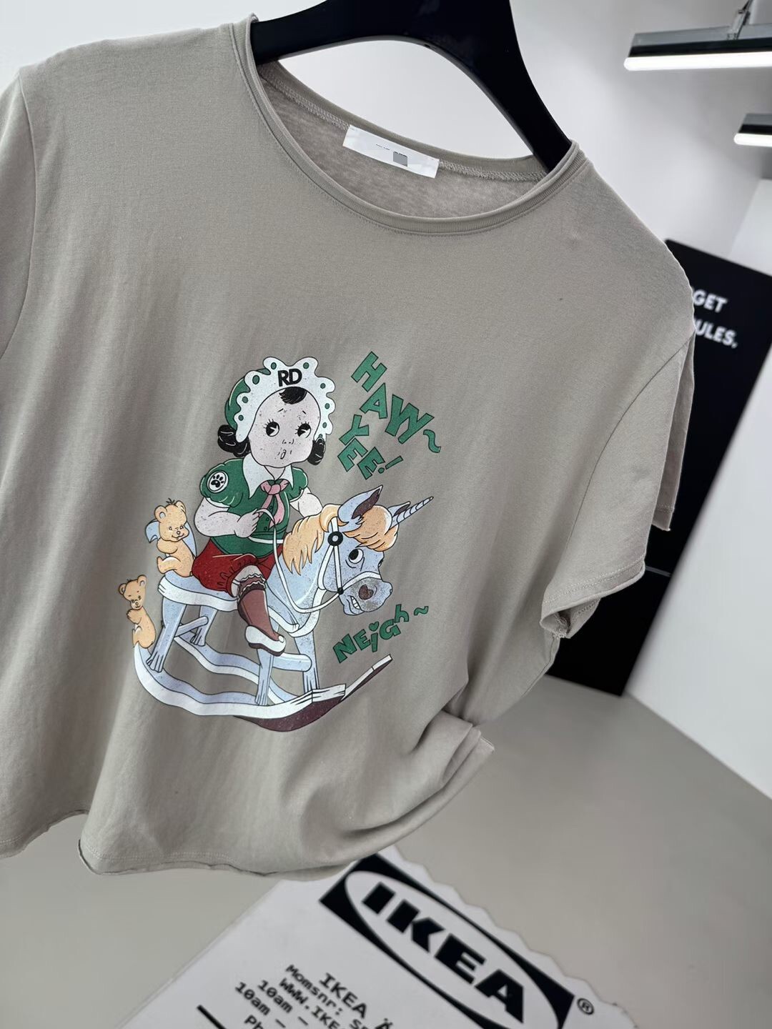 Tee