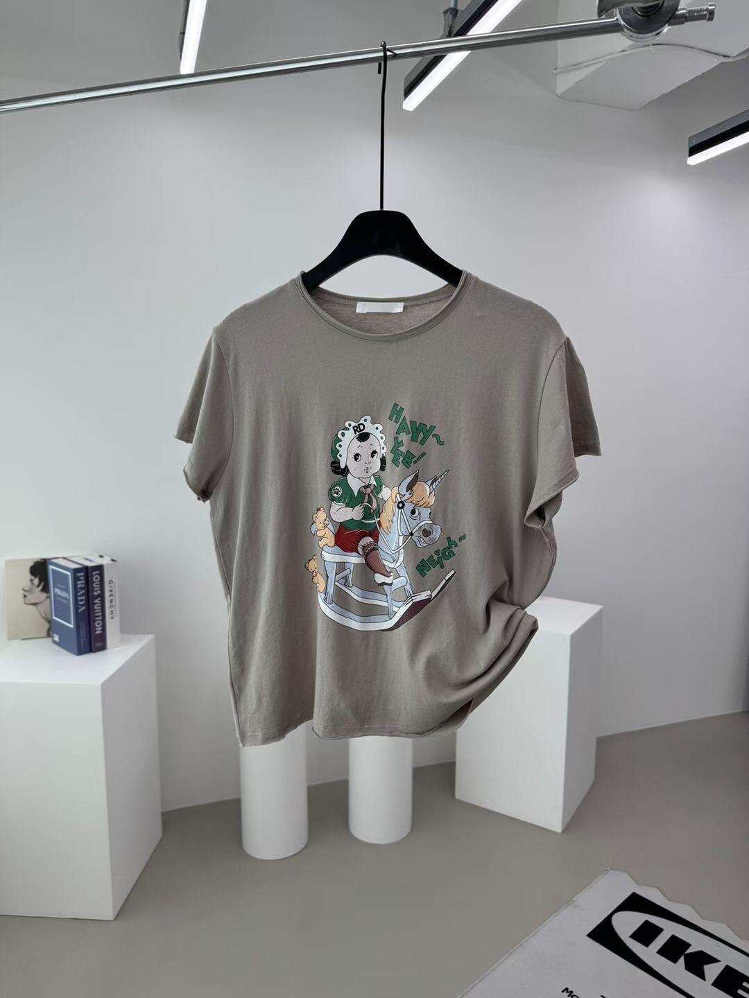 Tee