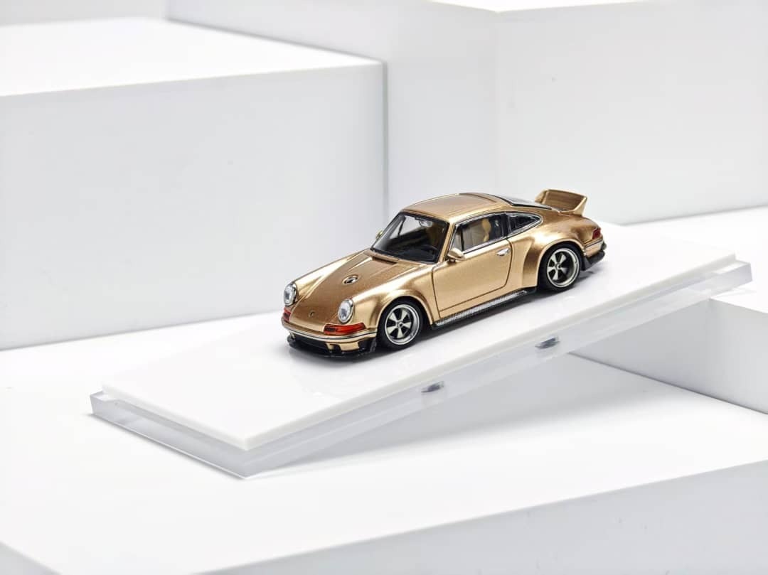 PO-$160 * ZINCIT MODEL * 1:64 SINGER 911 964 DLS CHAMPAGNE