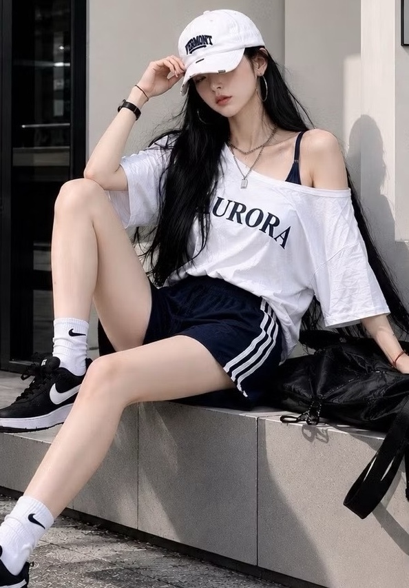 單肩AURORA上衣+滾邊短褲