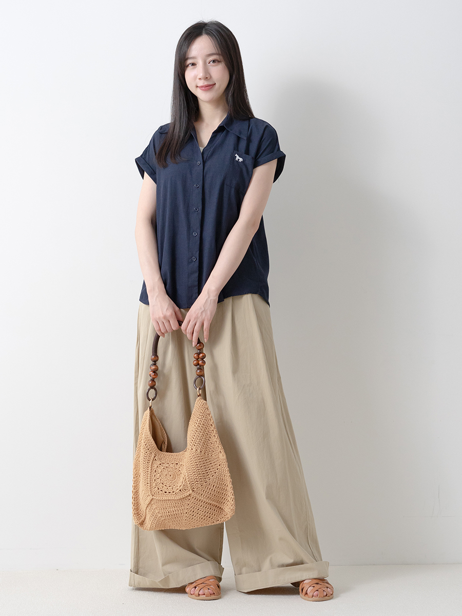 簡約小馬刺繡V領棉麻連袖襯衫