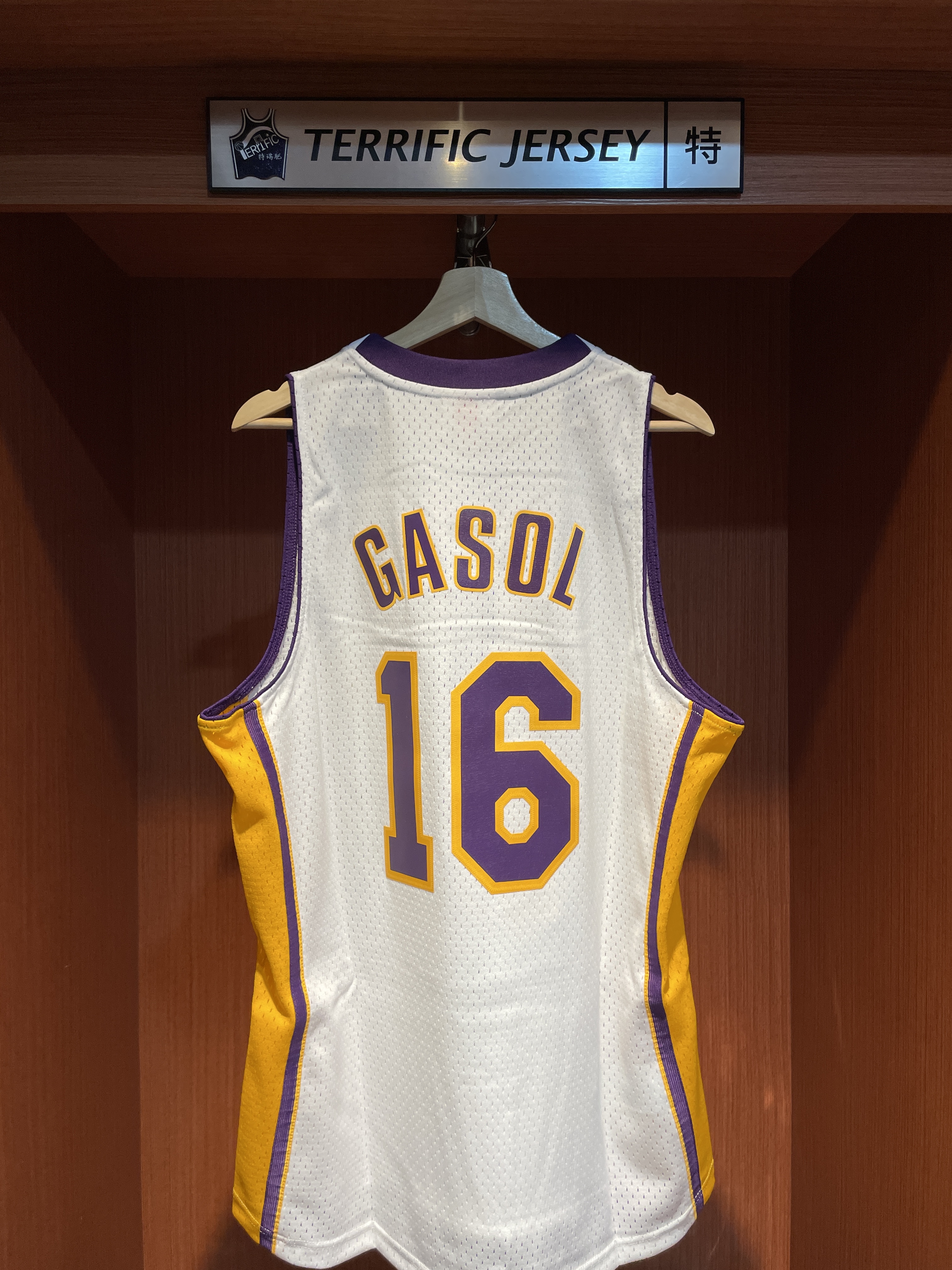 NBA球衣 Pau Gasol 洛杉磯湖人 拉丁之夜 08-09 M&N Swingman G2 球迷版 熱轉印 全新