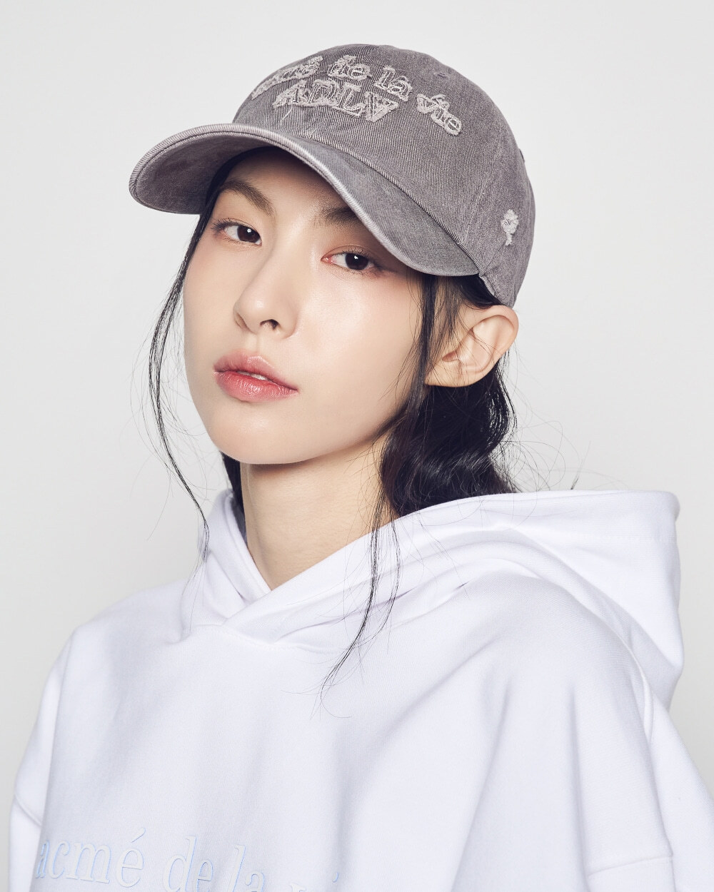 Q67 ADLV FABRIC LOGO APPLIQUE BALL CAP -GREY｜26SS-AC-CA-LG-FPC-GRY