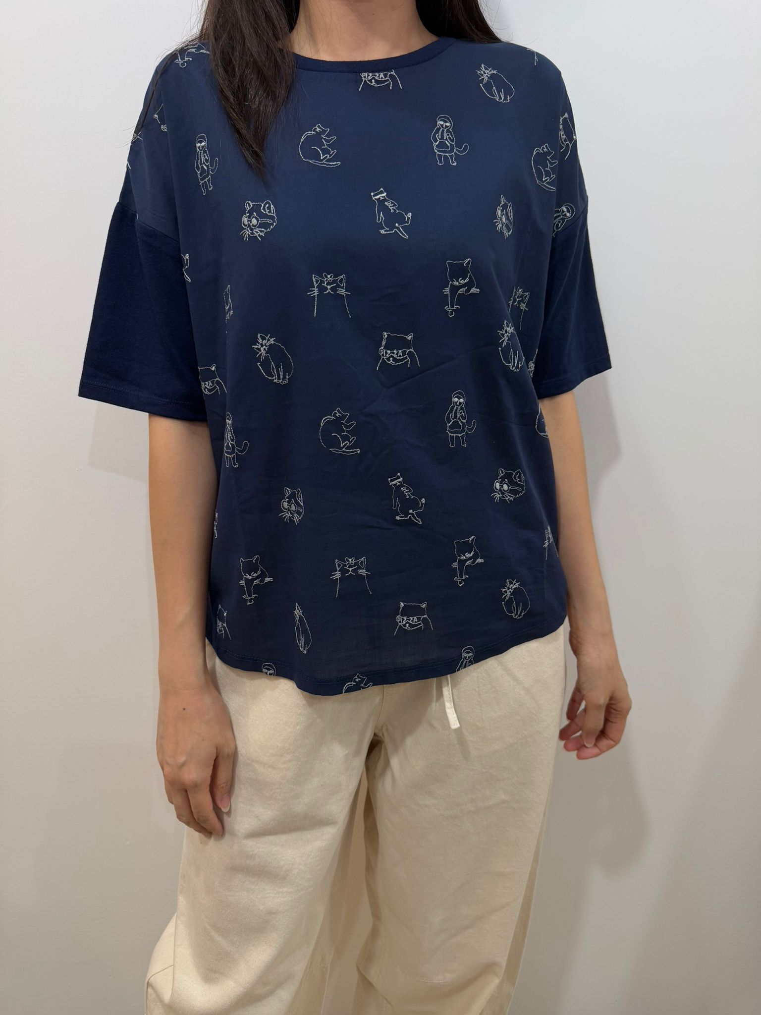 LN 輕薄刺繡貓 TOP