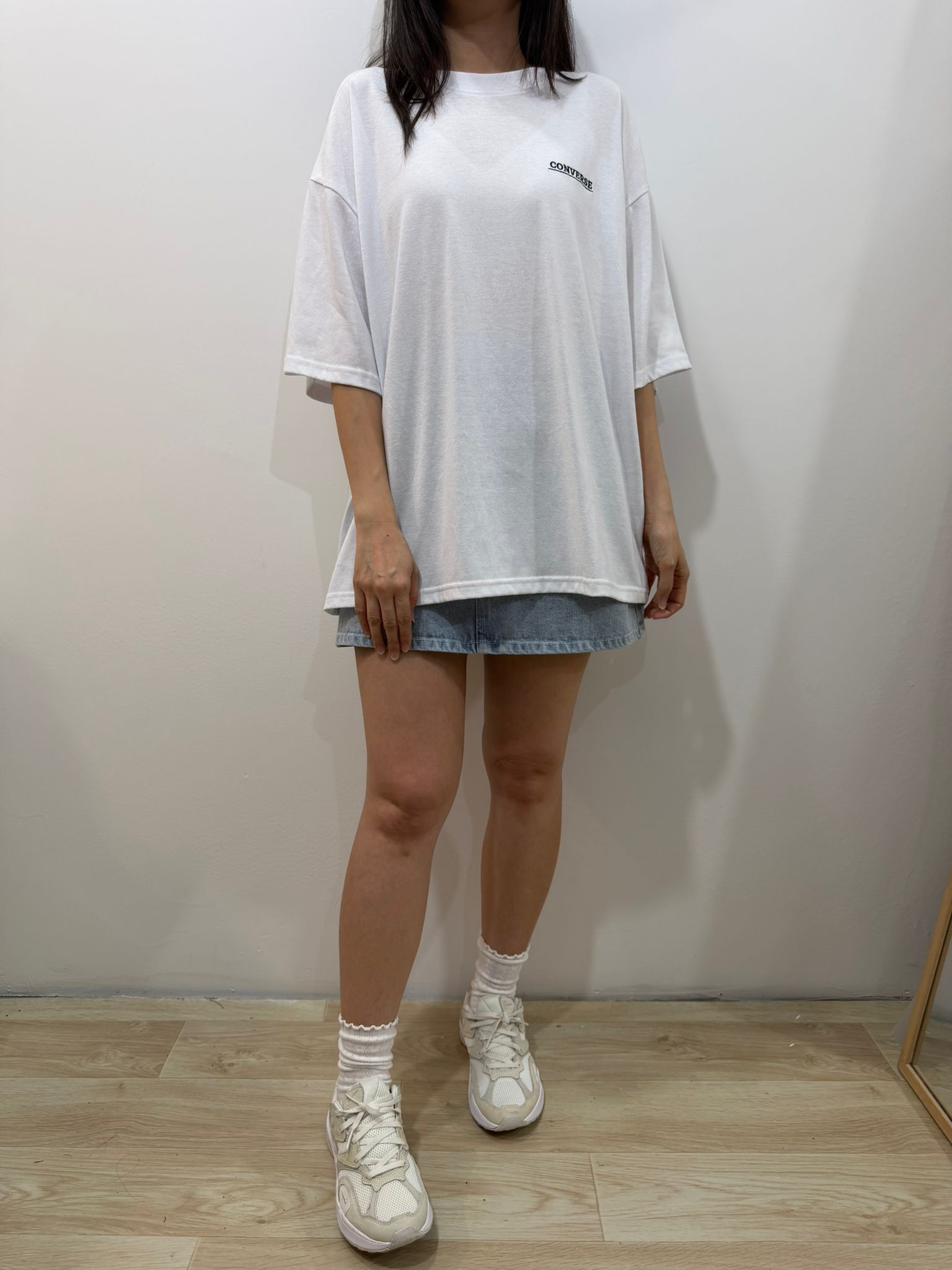 Con 背毛logo top