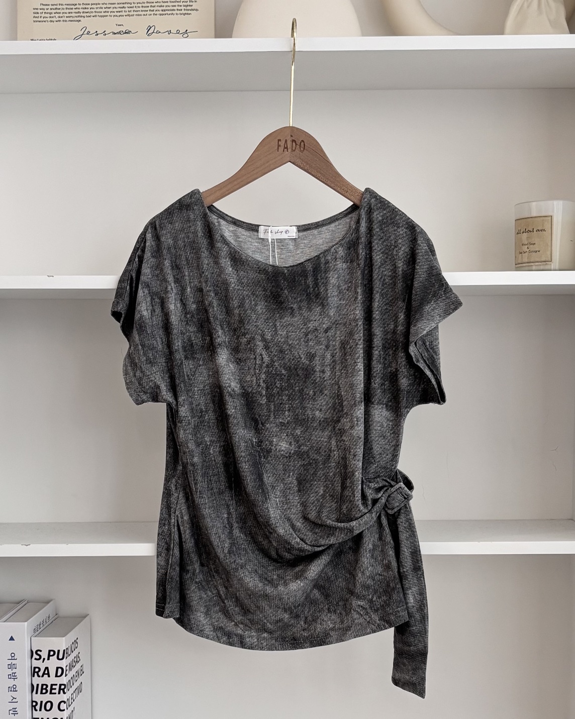 法朵Fado shop｜雲霧渲染扭結修身上衣 0215174 兩色