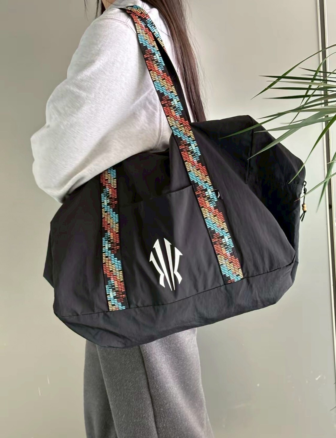 （連線代購商品）ANTA KAI TOTE BAG 凱里歐文 籃球包 健身包 大容量托特包 旅行袋 輕便可收納 【192611111-1】