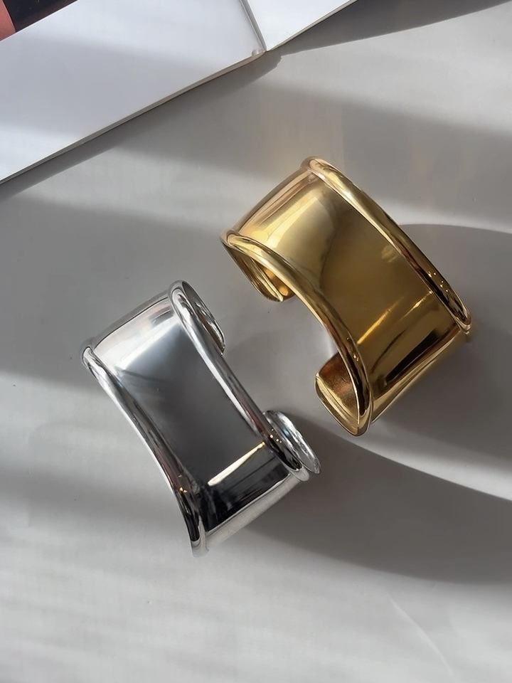 middle bangle