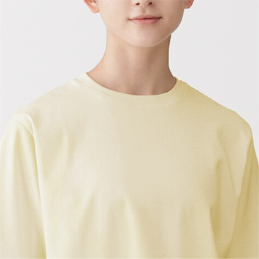 Collar close up