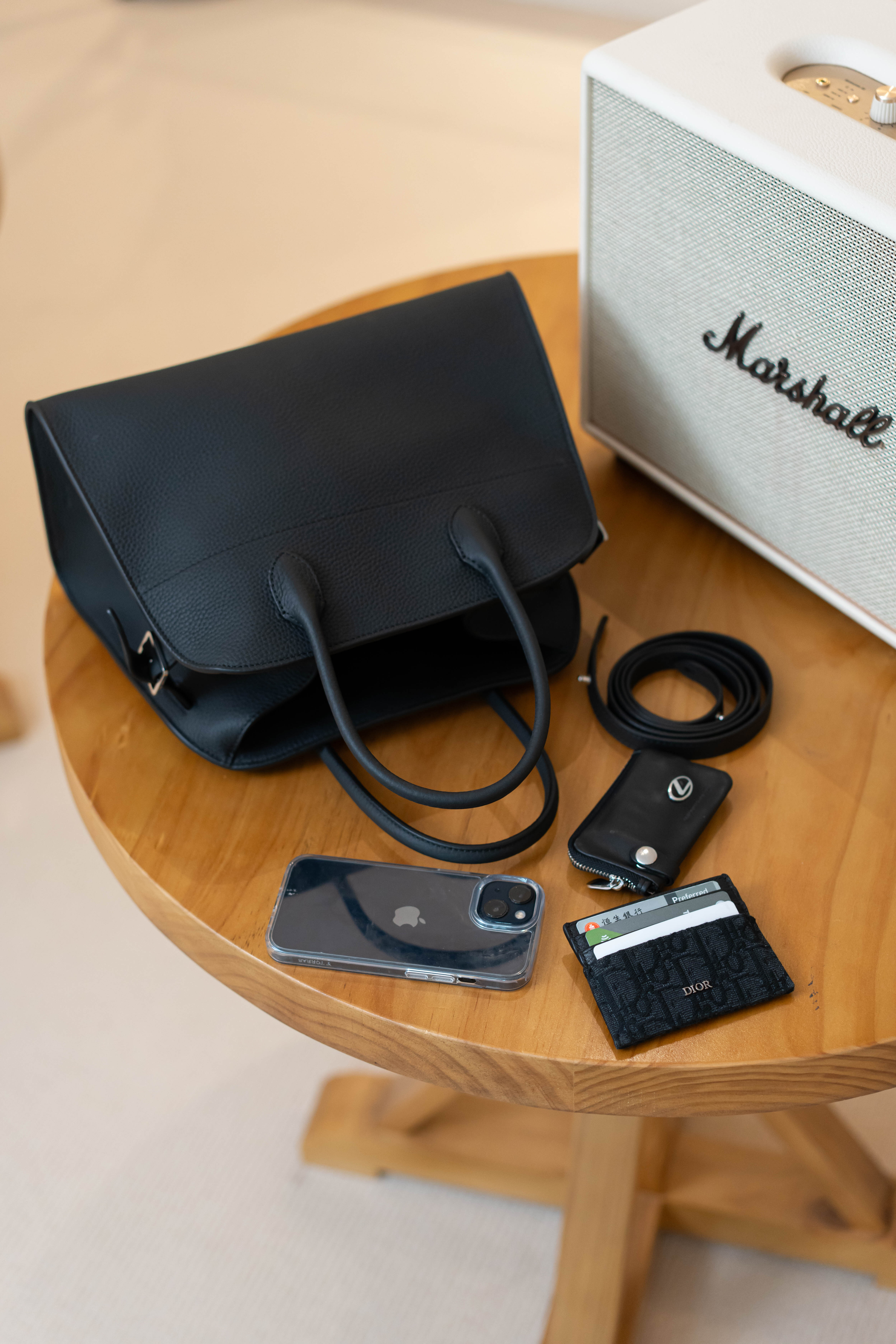 The Row Soft Margaux 12 Bag 荔枝小牛皮 黑色