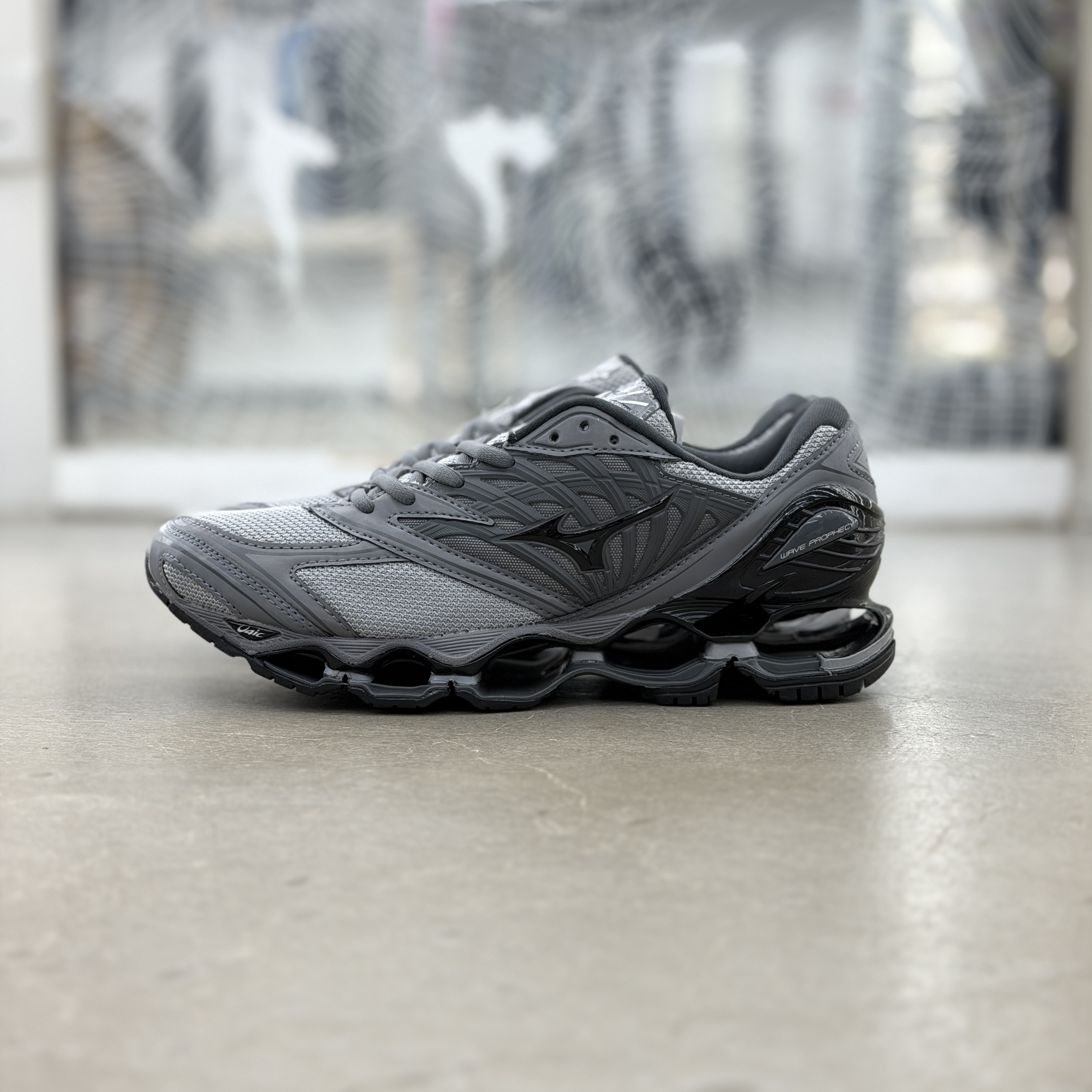 Mizuno Wave Prophecy LS Grey | D1GA333704