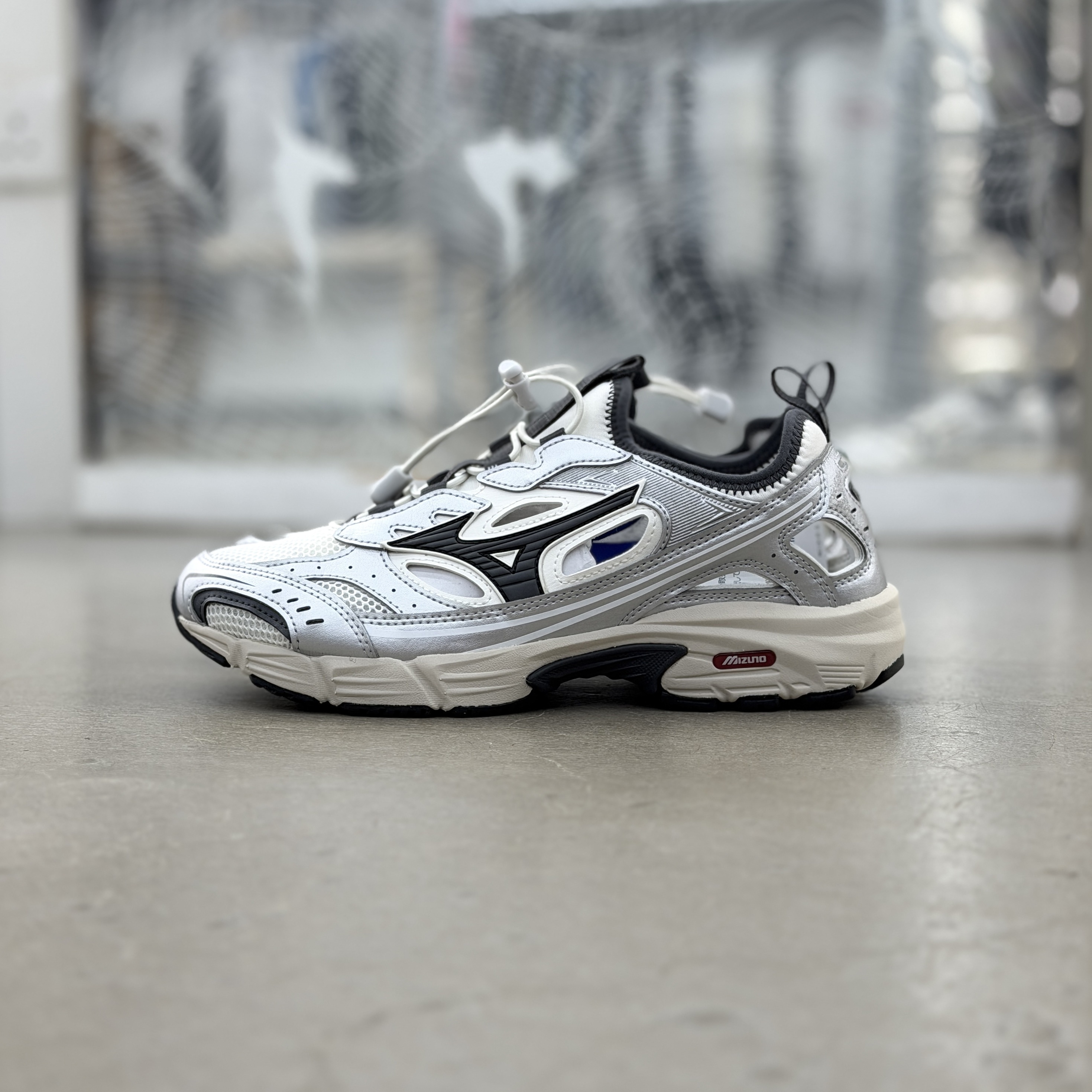 Mizuno MXR Sandal Silver Black | D1GA262A01