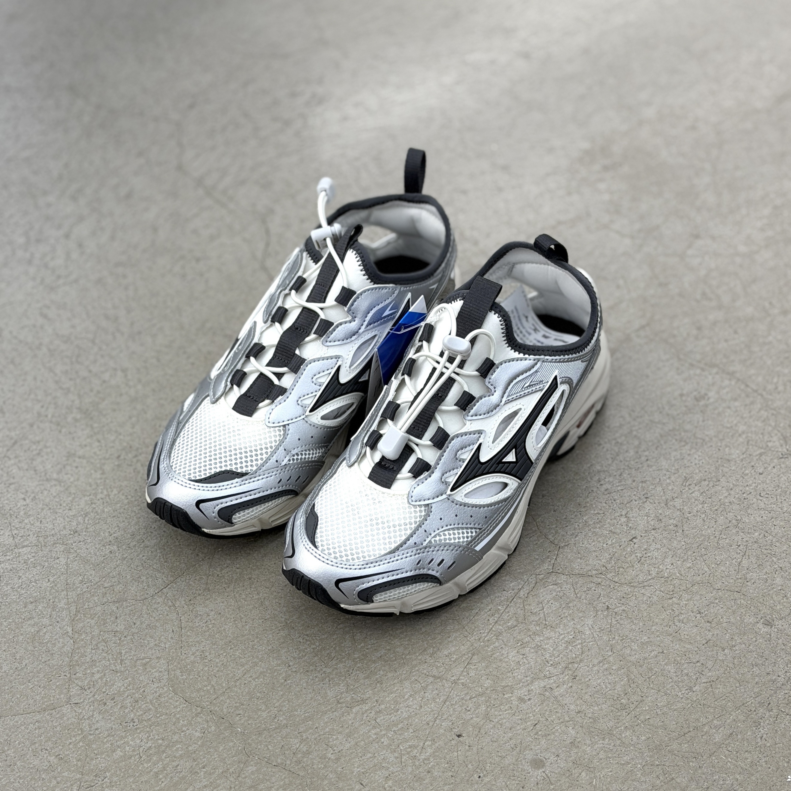 Mizuno MXR Sandal Silver Black | D1GA262A01