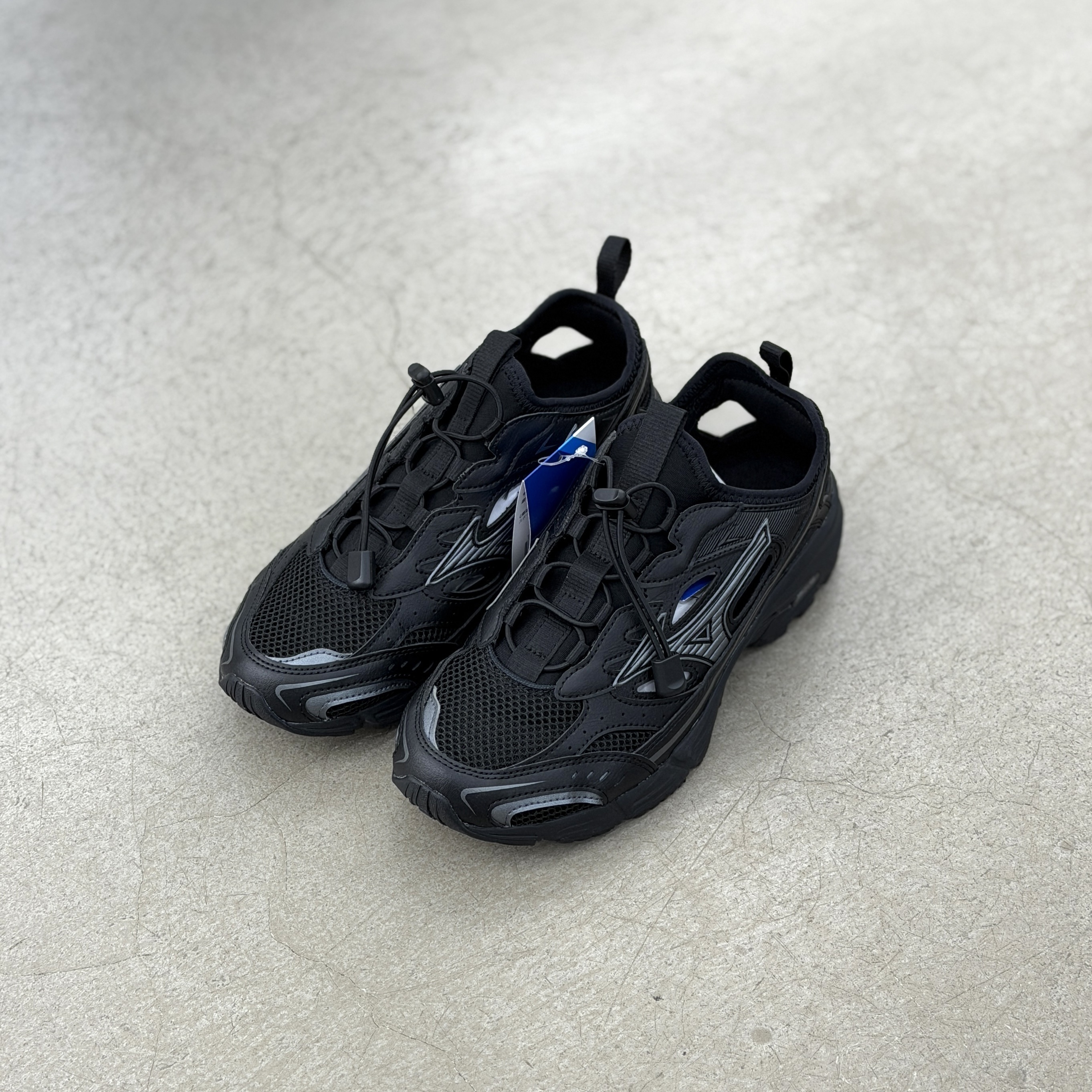 Mizuno MXR Sandal Black | D1GA262A02