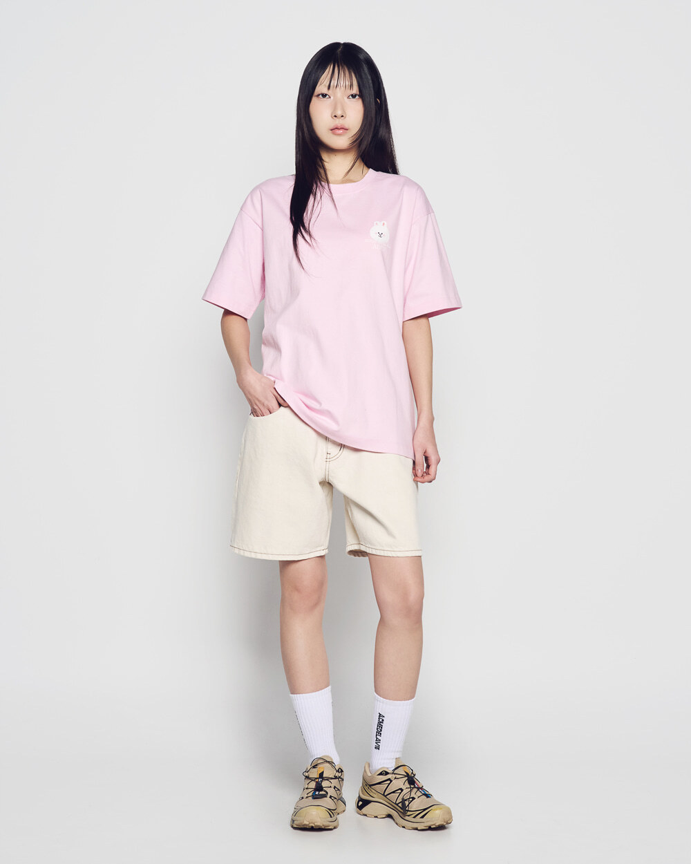 Q70 ADLV BASIC LOGO WITH LINE FRIENDS SHORT SLEEVE T-SHIRT - LIGHT PINK｜26SS-TP-SS-CO-BLF-PNK