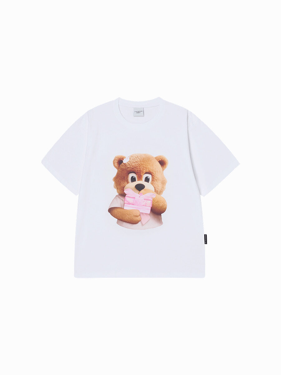 Q72 ADLV AC BEAR BABY FACE GIFT SHORT SLEEVE T-SHIRT- WHITE｜26SS-TP-SS-BF-AFG-WHT