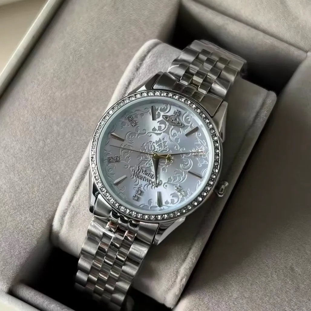<精選西太后錶款⌚>Vivienne Westwood 冰藍浮雕鑽邊手錶