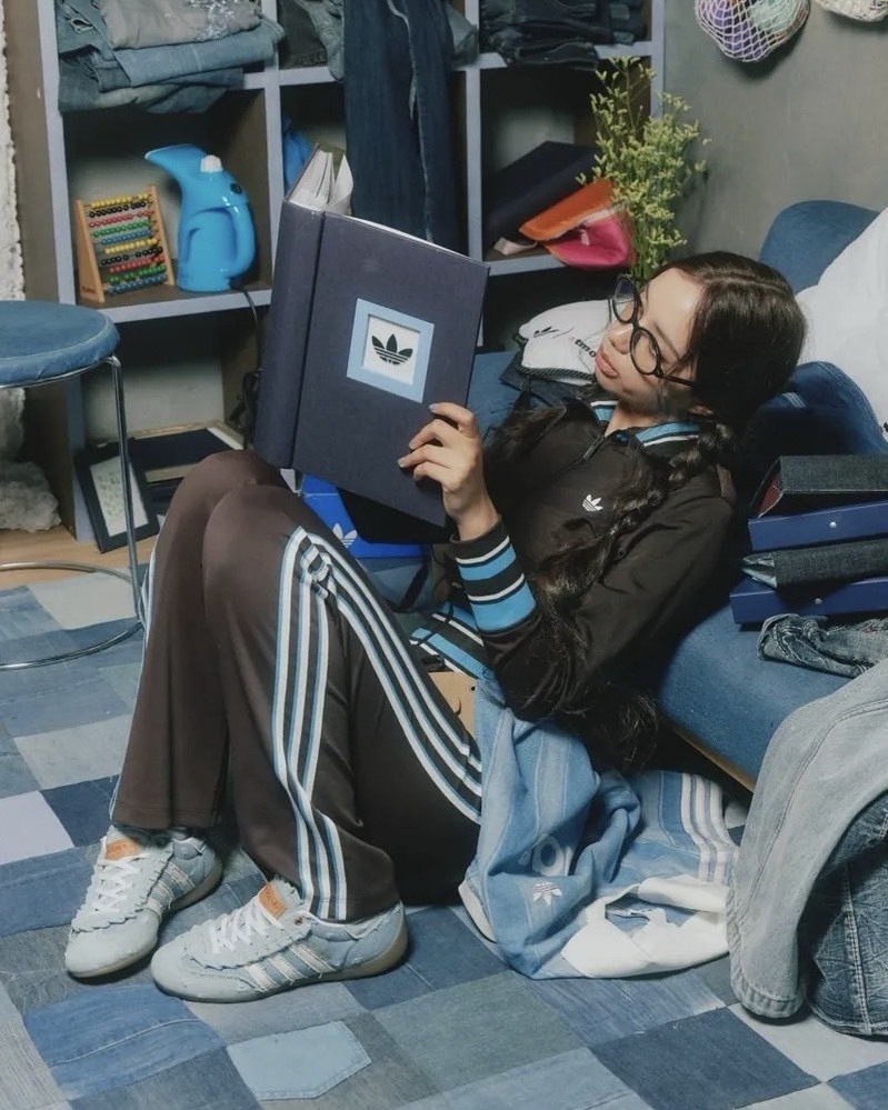 Atoms X ADIDAS HANDBALL SPEZIAL LO PRO "DENIM" 丹寧系列 牛仔 流蘇 毛邊 藏藍 牛仔藍 女鞋