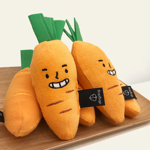 Ding Dog Carrot toy for dogs (16x7cm) 1pc