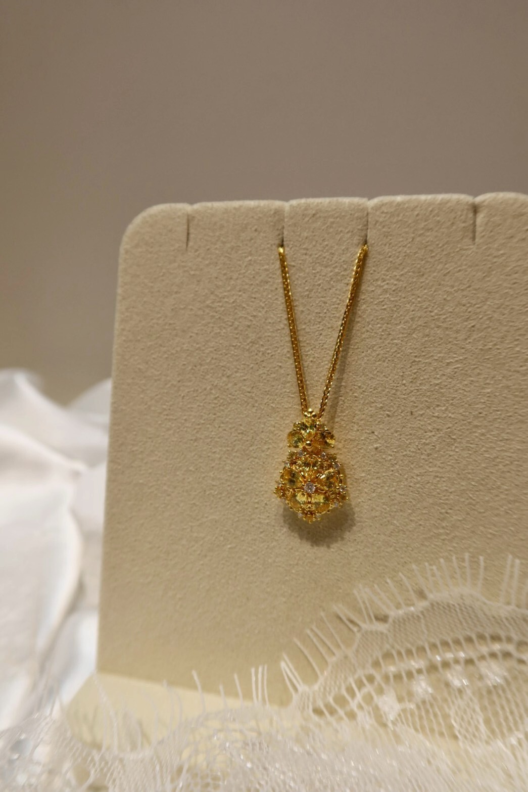 小金花吊墜