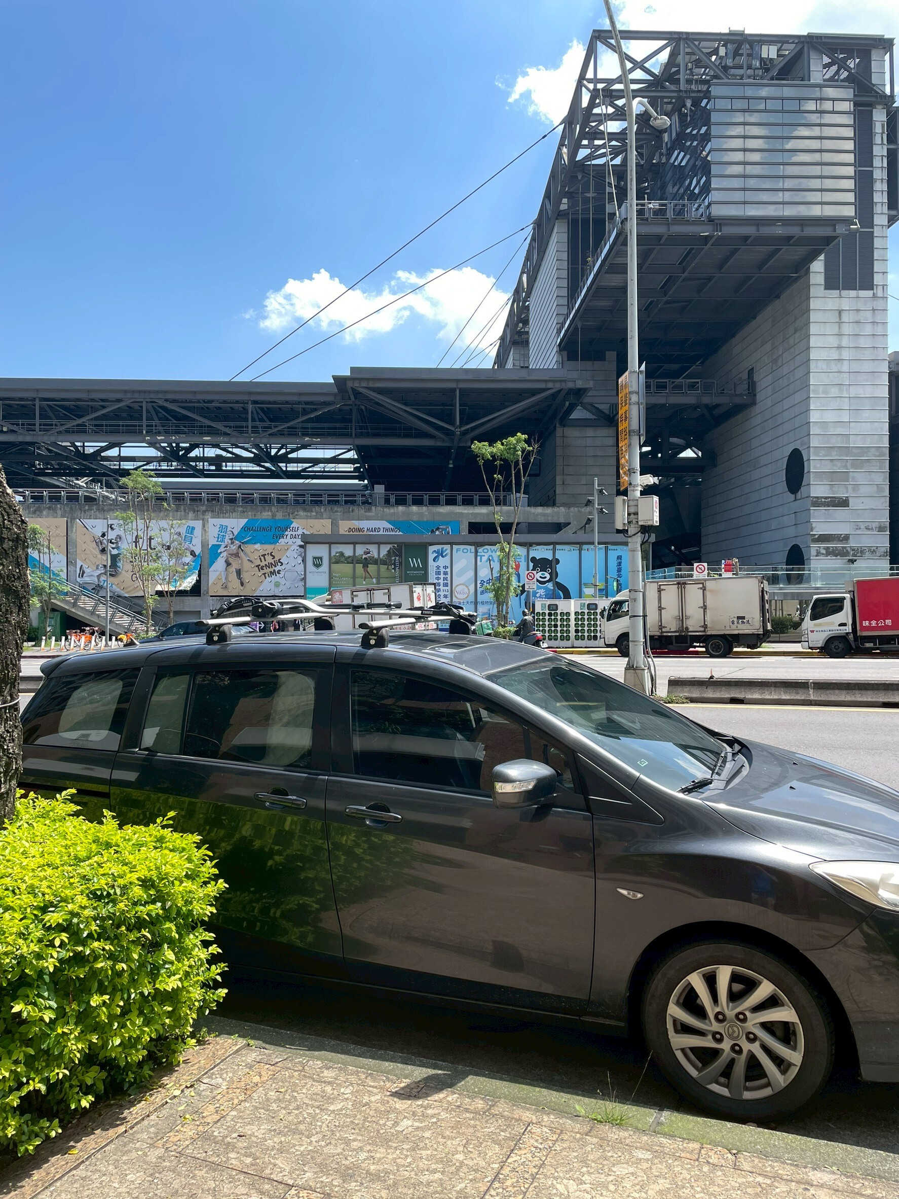 MAZDA  5 -馬五 -THULE 598 單車架 實車安裝-unrv.台灣專業安裝