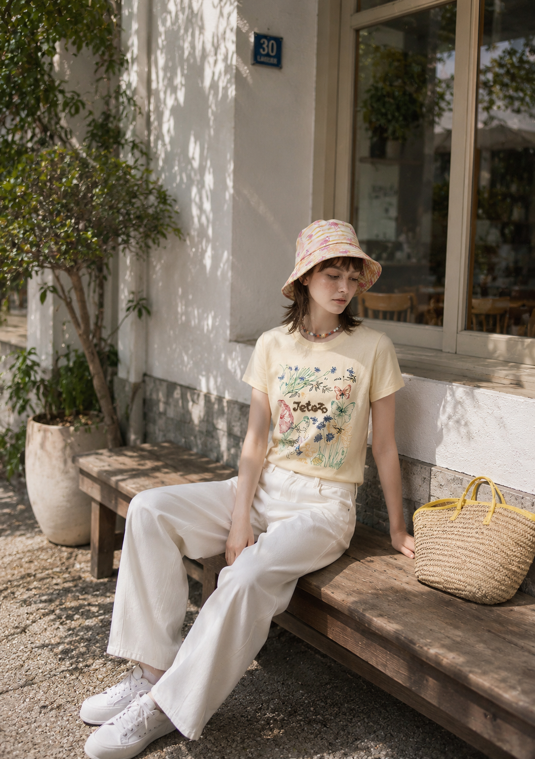 BF10313A1 Jetezo 花境立體刺繡印花上衣 (2色)